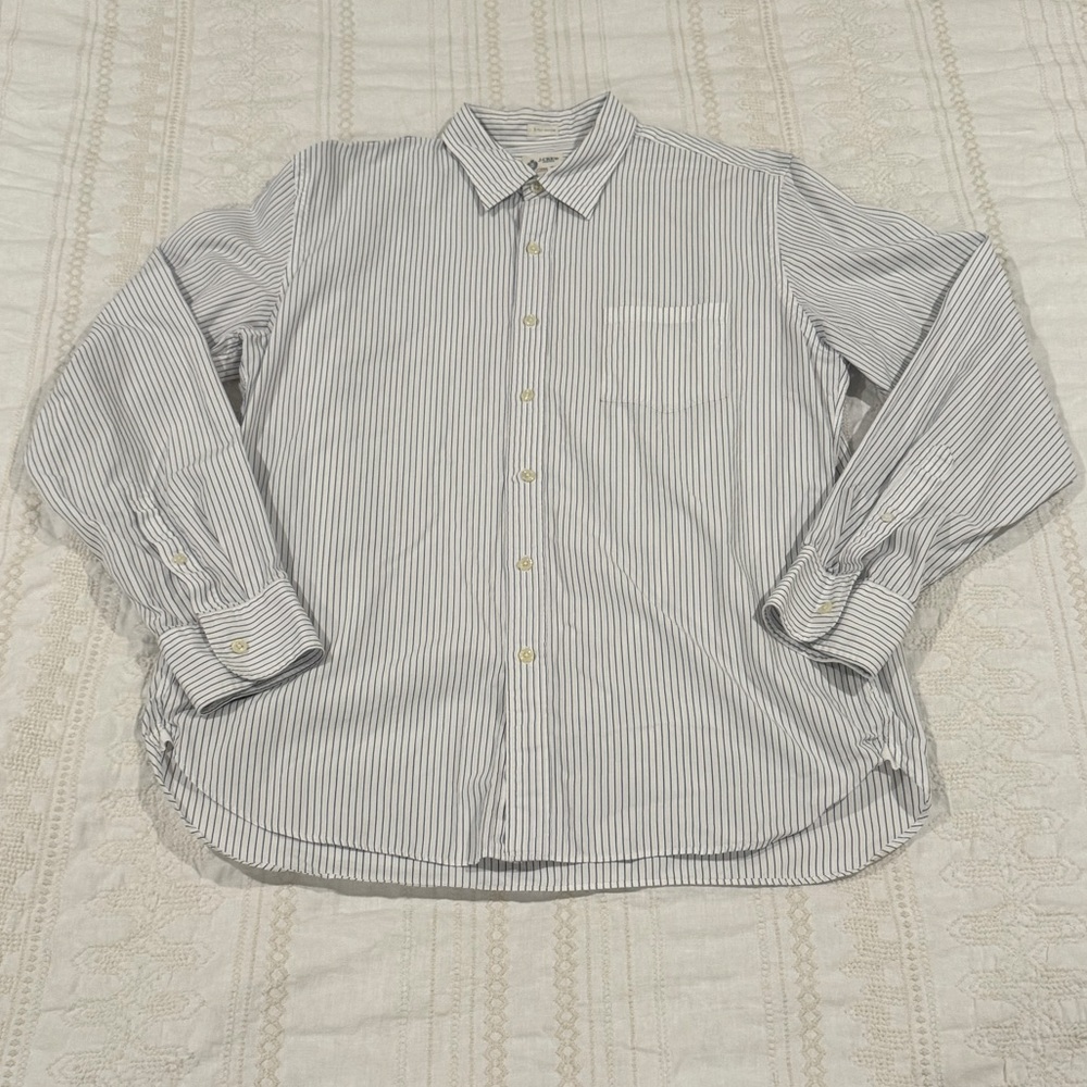 J.CREW 2-Ply Cotton Button Up Shirt. Size L.